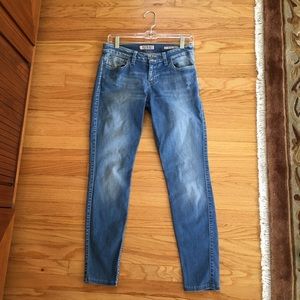 Guess Low-Rise Power Skinny Jeans